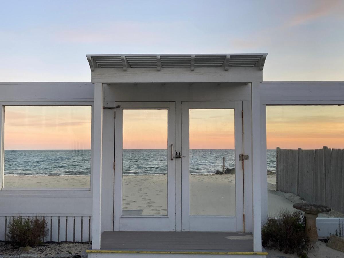 דניס פורט By The Sea Guests Bed & Breakfast And Suites מראה חיצוני תמונה