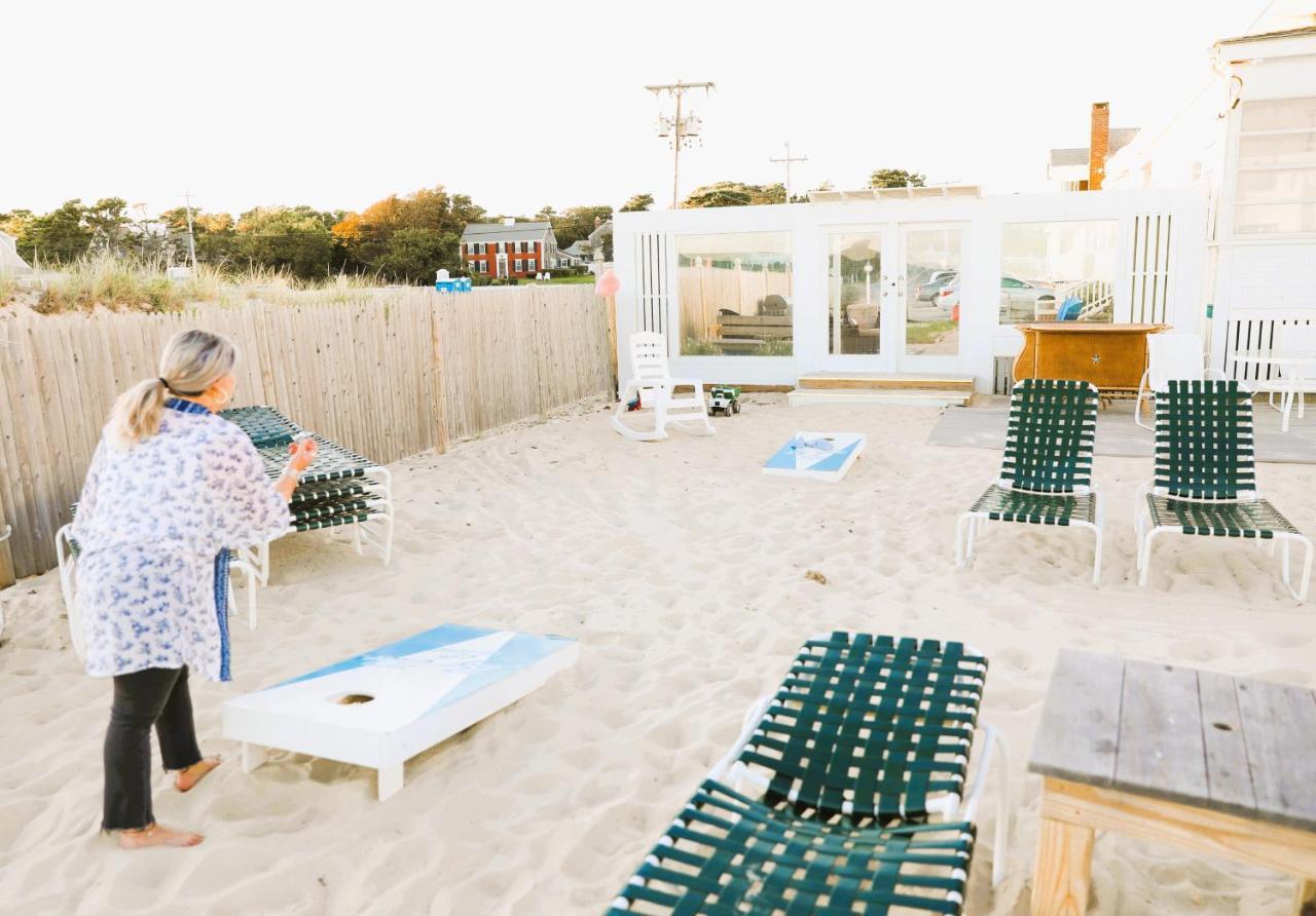 דניס פורט By The Sea Guests Bed & Breakfast And Suites מראה חיצוני תמונה