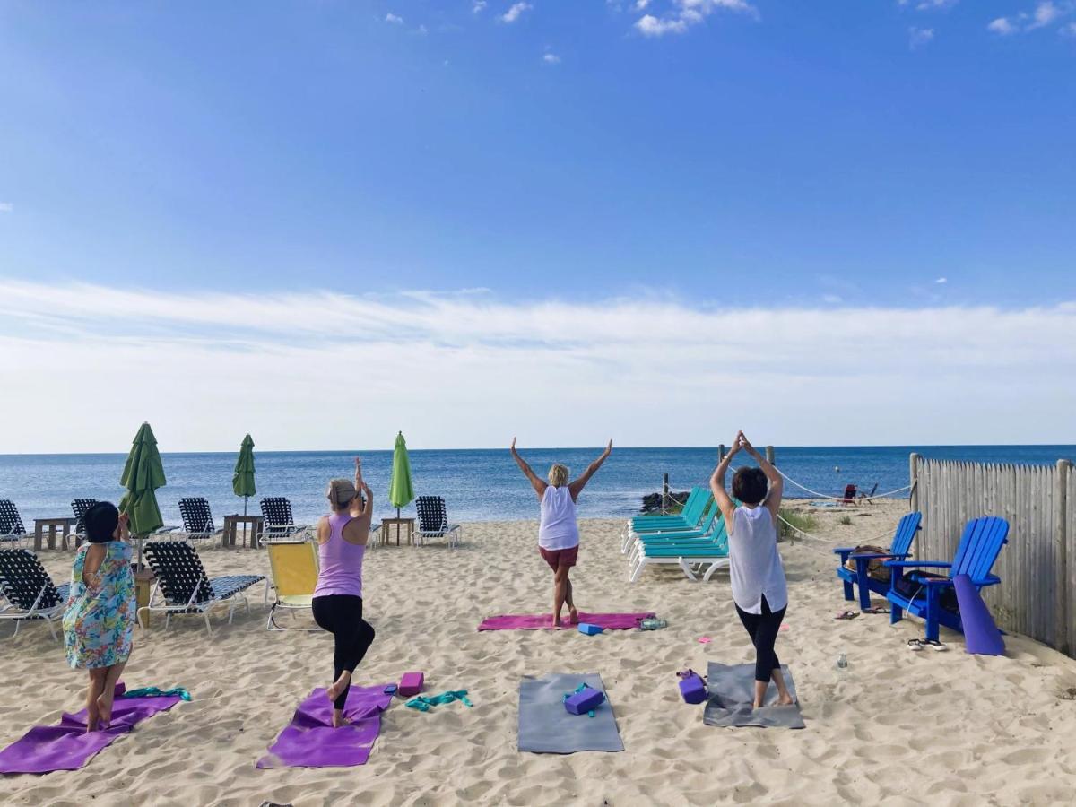 דניס פורט By The Sea Guests Bed & Breakfast And Suites מראה חיצוני תמונה