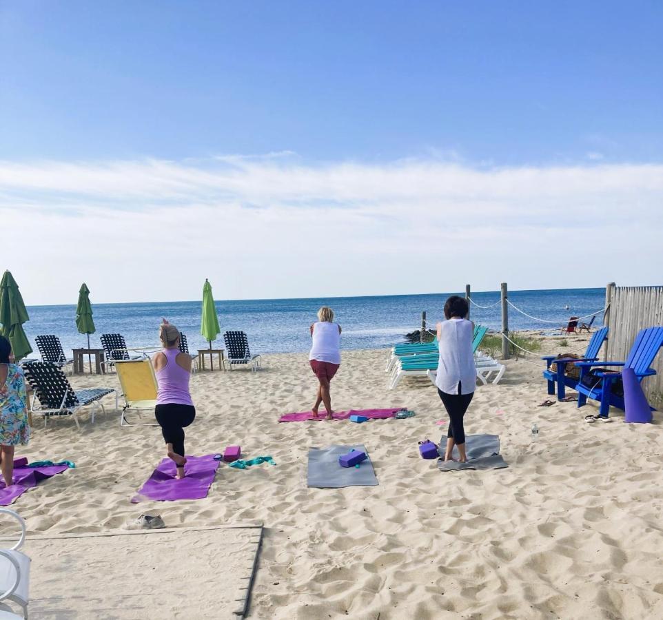 דניס פורט By The Sea Guests Bed & Breakfast And Suites מראה חיצוני תמונה