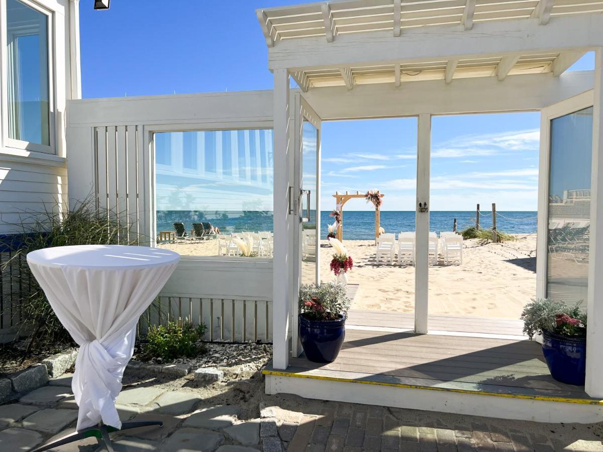 דניס פורט By The Sea Guests Bed & Breakfast And Suites מראה חיצוני תמונה