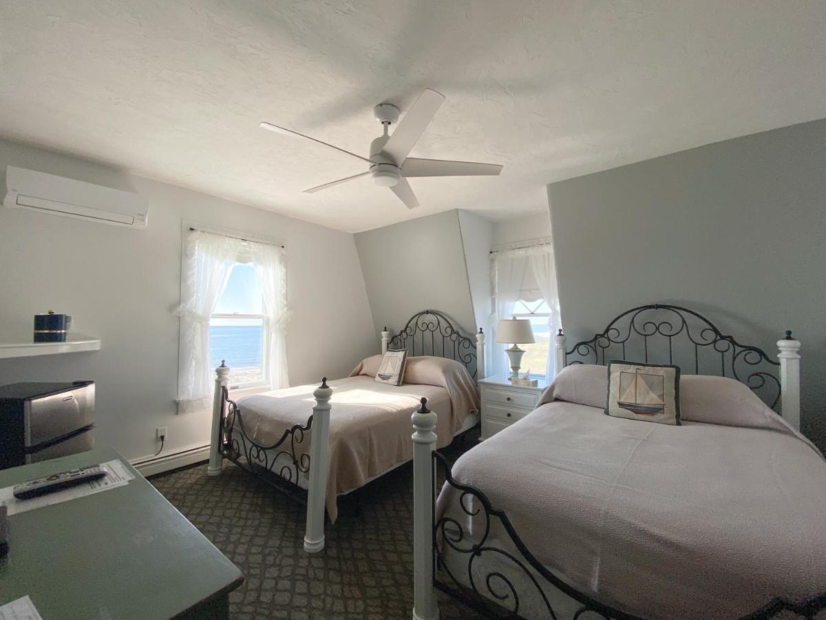 דניס פורט By The Sea Guests Bed & Breakfast And Suites מראה חיצוני תמונה