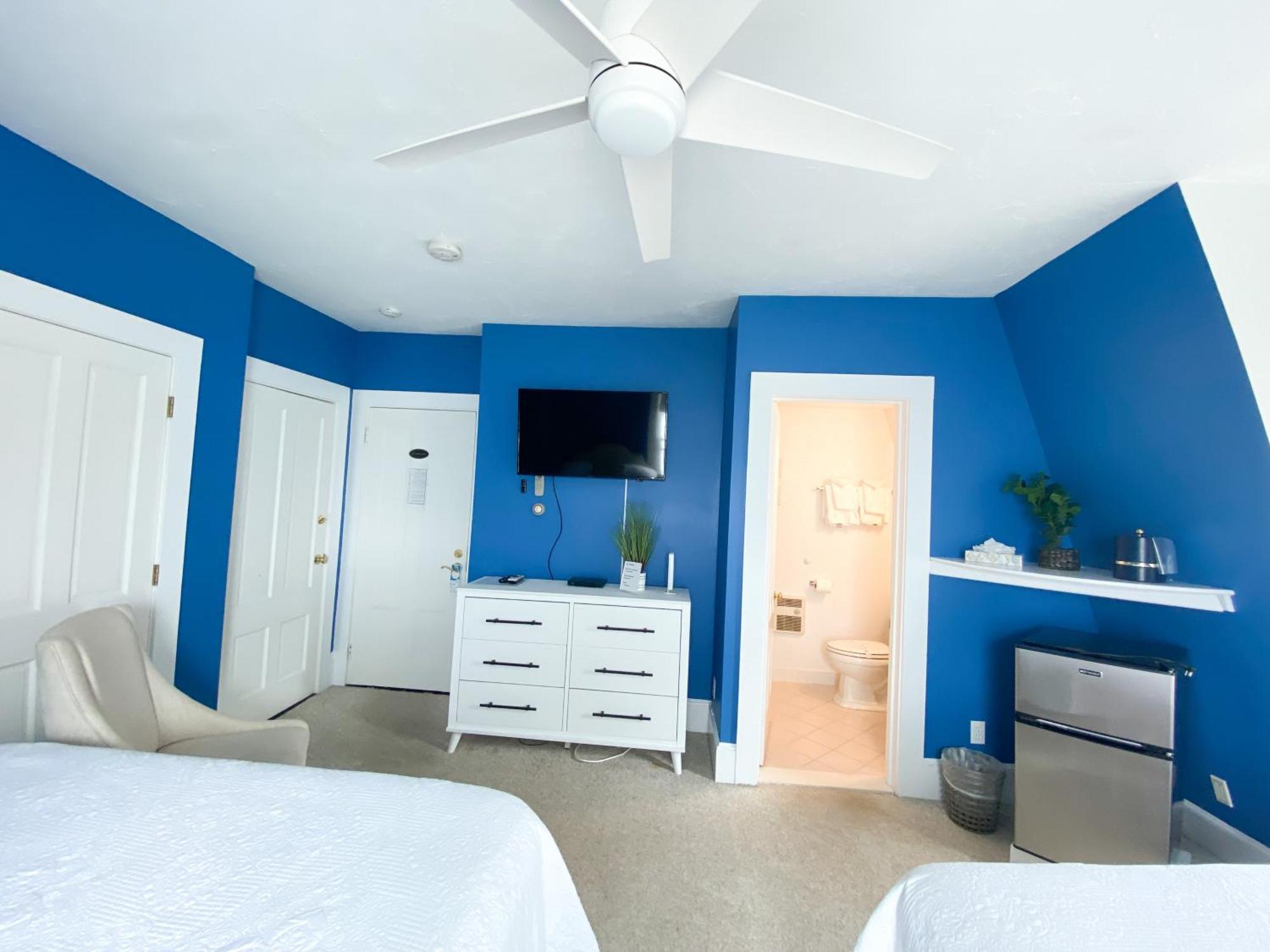 דניס פורט By The Sea Guests Bed & Breakfast And Suites חדר תמונה