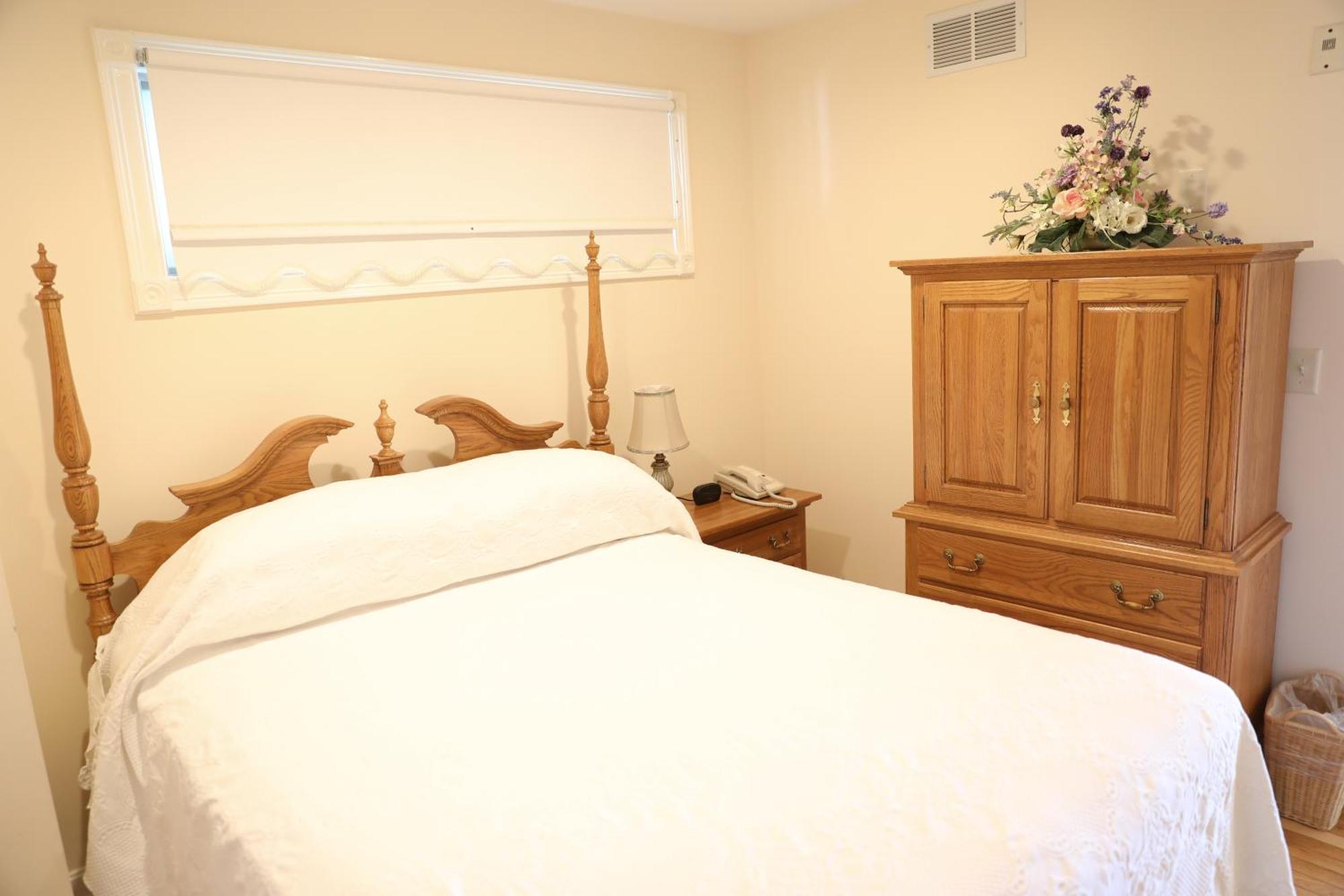 דניס פורט By The Sea Guests Bed & Breakfast And Suites חדר תמונה